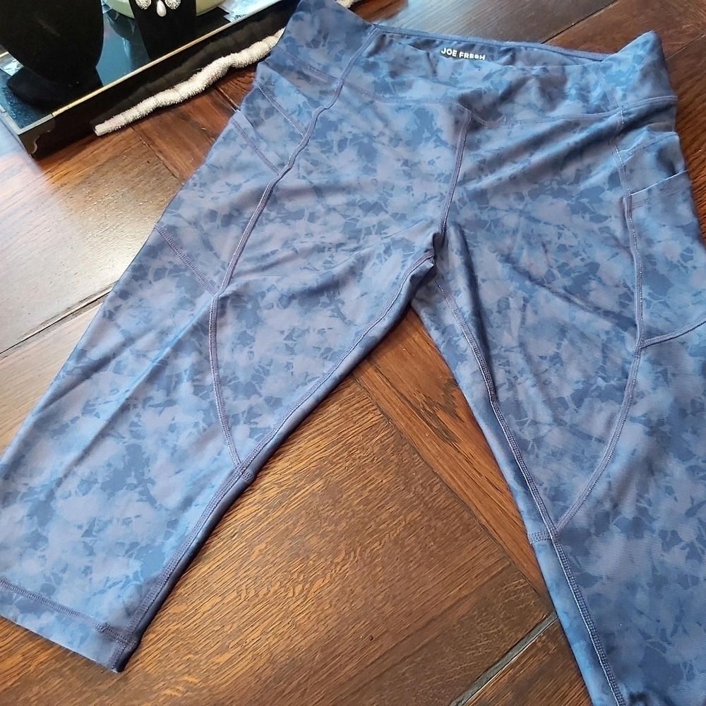 Joe Fresh Capri length leggings_B4A